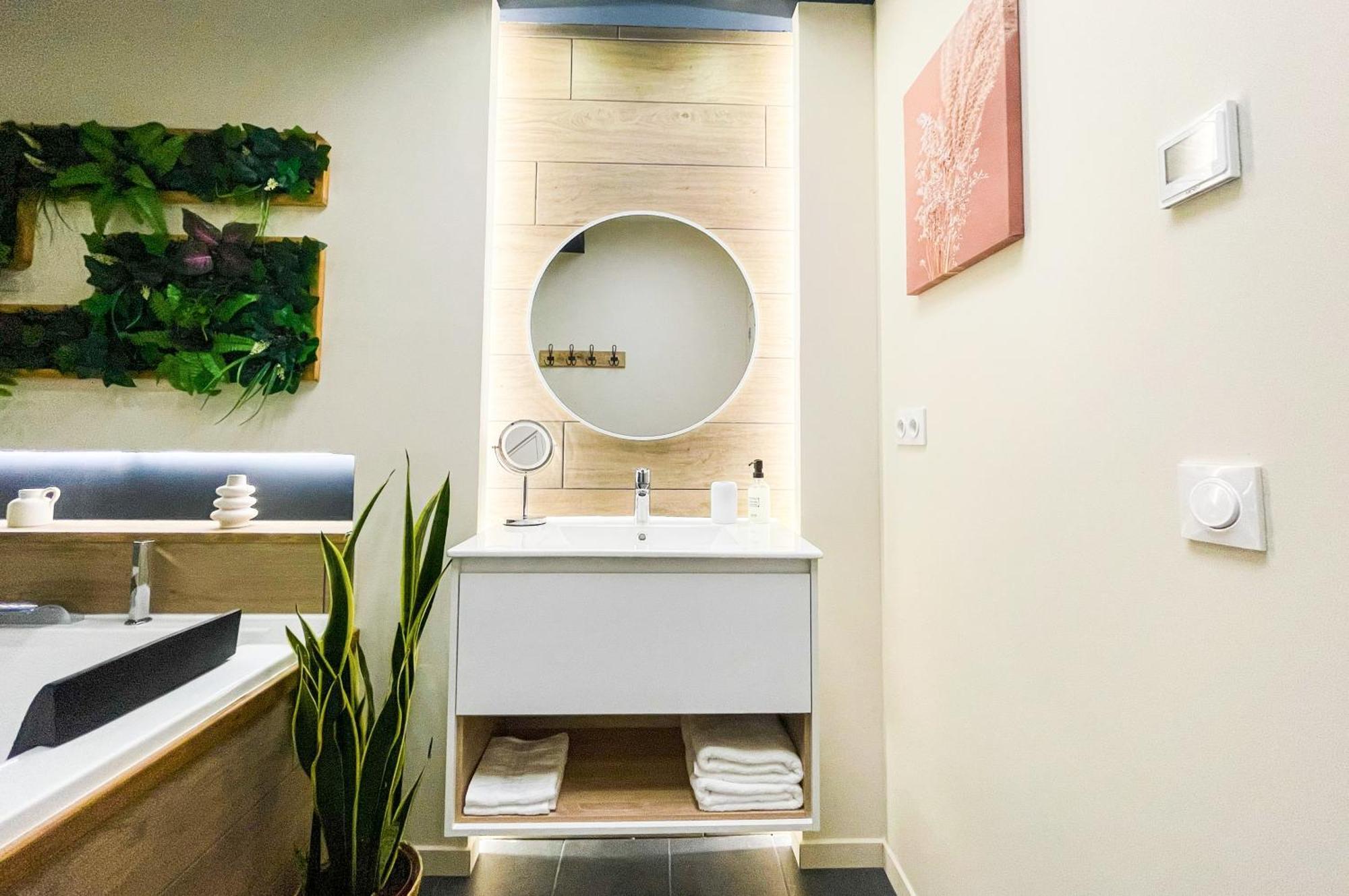 L'Atelier Vert - Balneo - Cozy - Proche Hypercentre - Classe 4 Etoiles Троа Екстериор снимка